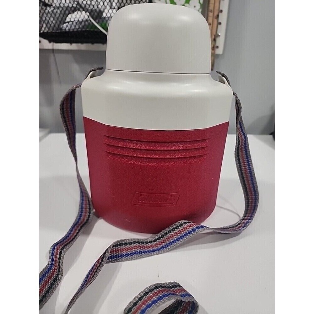 Coleman water bottle / insulated canteen with strap